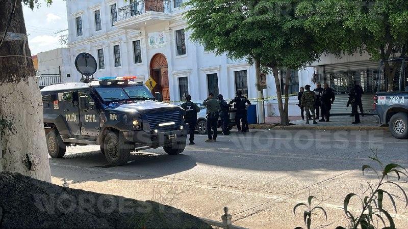 $!Ataque en Ayuntamiento de Navolato deja tres heridos, entre ellos una menor de 14 años