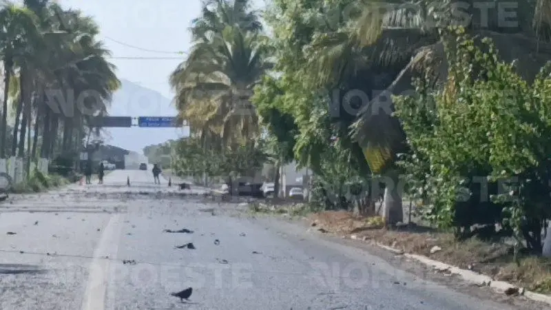 $!Atentado con coche bomba sacude a Escuinapa y deja sin electricidad a media ciudad