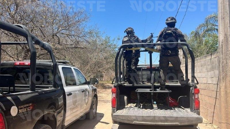 $!FGR y Semefo arriban a finca asegurada tras operativo de SSPC en Ayuné, Culiacán