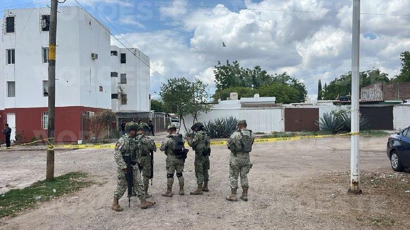 $!Hombre es asesinado de al menos siete disparos en Infonavit Humaya
