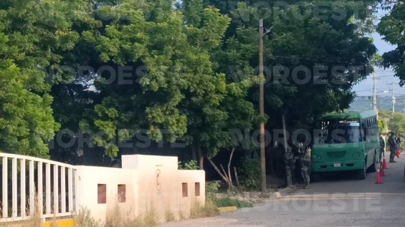 $!Atacan a chofer de transporte urbano en Escuinapa cuando trasladaba a alumnos