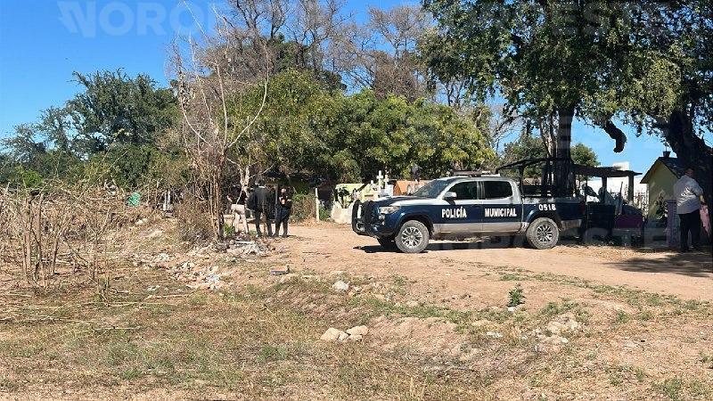$!Hallan a un hombre sin vida envuelto en bolsas dentro de panteón en de Lo de Sauceda, Navolato