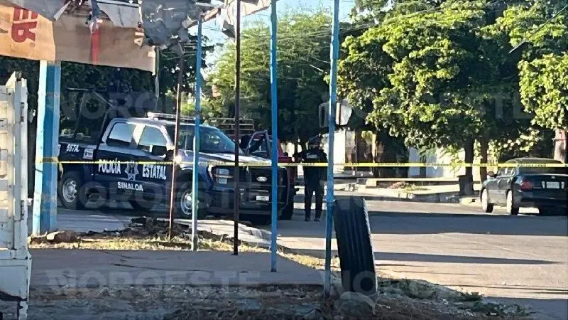 $!Operativo militar y estatal mantiene acordonada la colonia Miguel Hidalgo en Culiacán