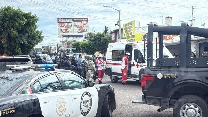 $!Persecución y balacera en Culiacán tras robo de una Land Rover Defender; detienen a un hombre