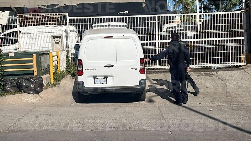 $!Ataque armado en taller mecánico de Culiacán moviliza a cuerpos de seguridad