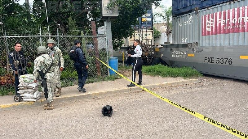 $!Muere motociclista arrollado por el tren en el bulevar Las Torres, en Culiacán