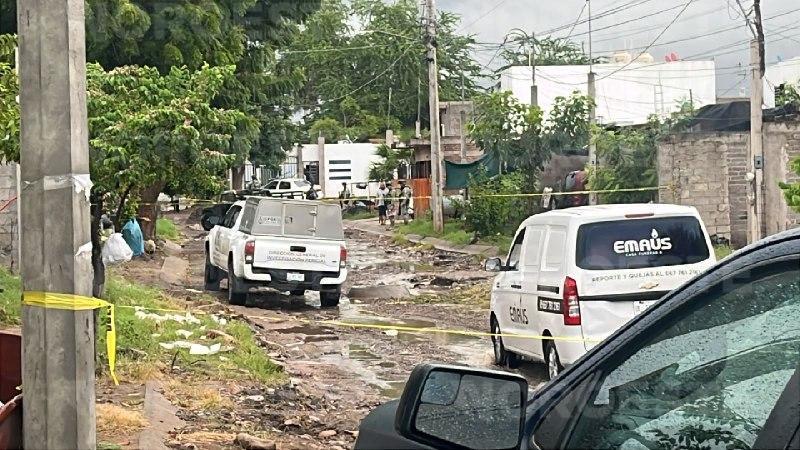 $!Localizan a un hombre sin vida y con huellas de violencia en Rincón del Parque, Culiacán