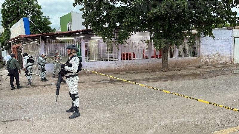 $!Joven muere en accidente de motocicleta en la colonia Los Huertos, en Culiacán