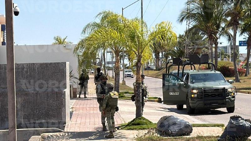 $!Localizan cuerpo en avanzado estado de descomposición en canal de la Marina Mazatlán