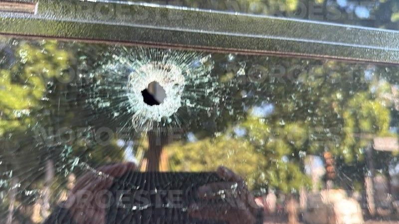$!Atacan a balazos camión urbano de la ruta Toledo en Culiacán; hay un herido