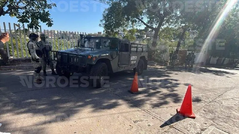 $!Abandonan cuerpo sin vida cerca de las oficinas del STASAC en Culiacán
