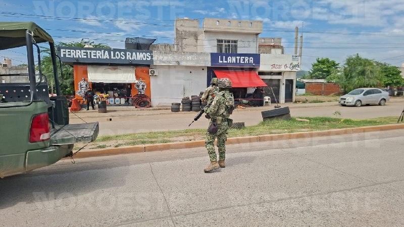 $!Balean y matan a un llantero mientras trabajaba en la colonia Valle del Ejido, Mazatlán