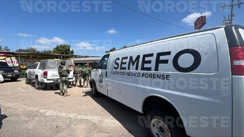 $!Hallan a dos hombres asesinados en taller de implementos agrícolas en Navolato