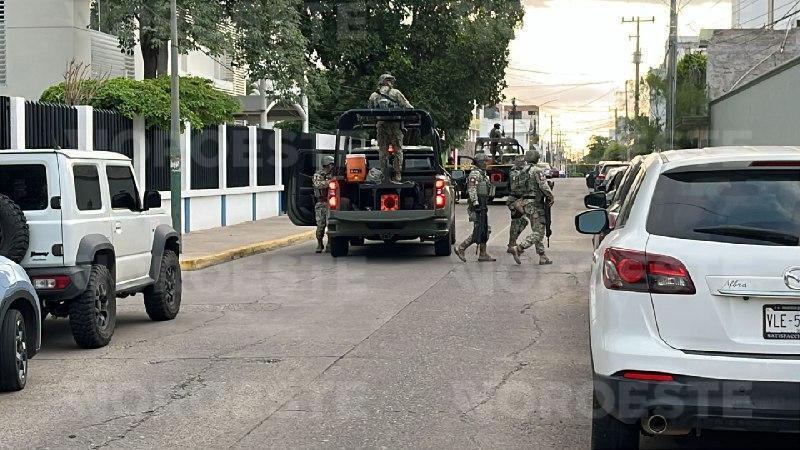 $!Balacera junto a colegio en Culiacán deja un muerto y un bebé herido