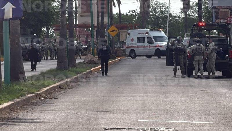 $!Persecución y tiroteo deja un detenido y operativo en Urbivilla del Cedro, en Culiacán