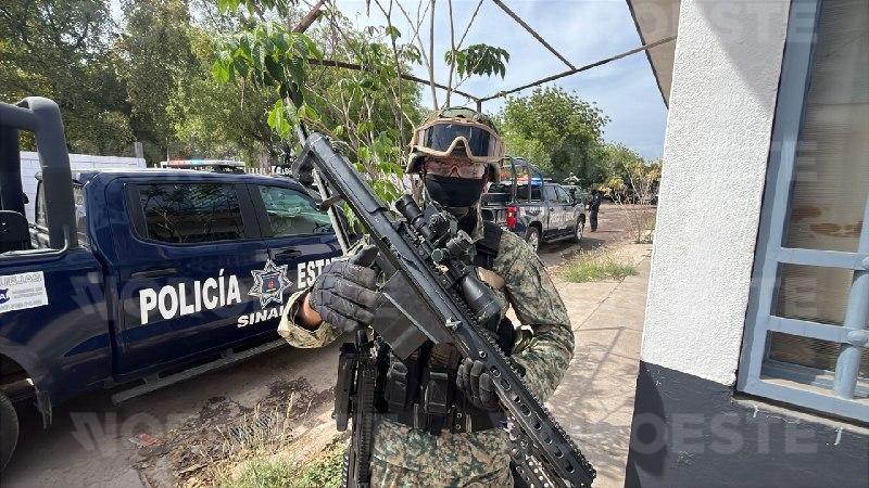 $!Hombre herido a balazos busca auxilio en escuela de Culiacán tras agresión