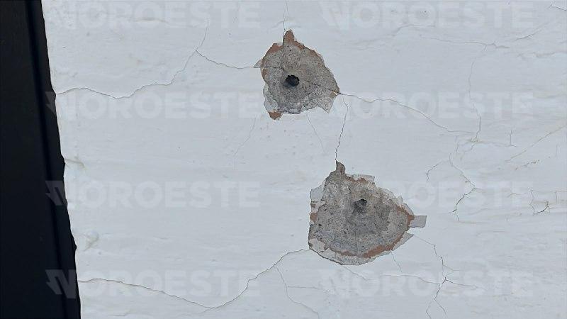 $!Atacan a balazos fachada de vivienda en la colonia Chapultepec; reportan decenas de impactos