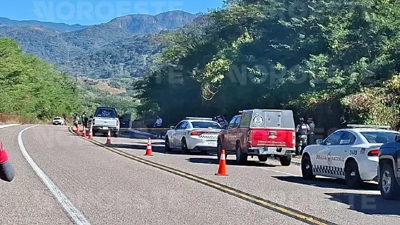 $!Hallan 5 cuerpos envueltos en plástico en Autopista Durango-Mazatlán, en Concordia