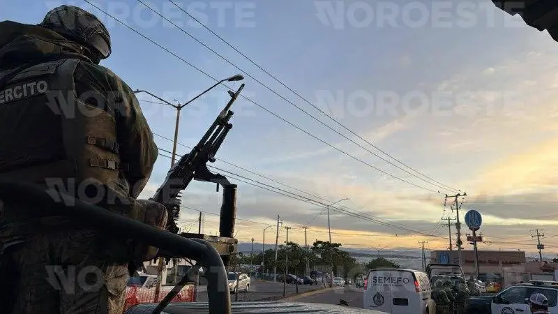 $!Hallan cuerpo mutilado y envuelto en plástico con mensajes del crimen organizado en Santa Fe, Culiacán