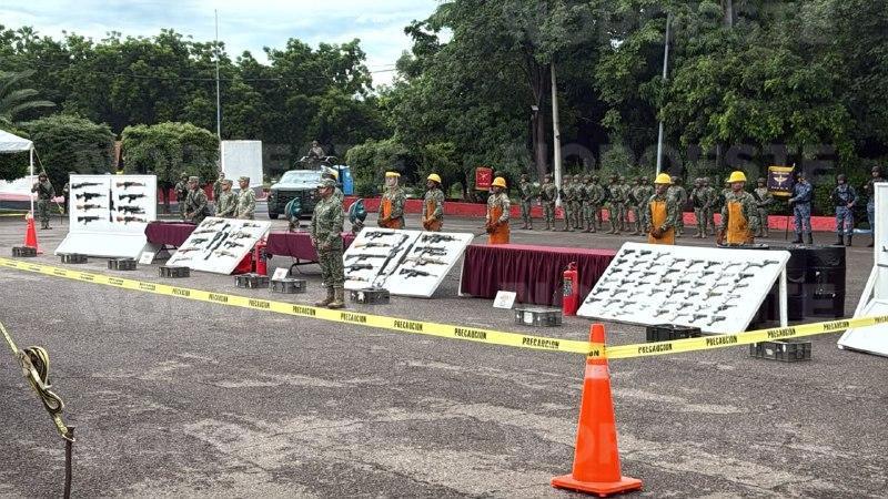 $!Destruyen en Culiacán 639 armas decomisadas y más de 153 mil cartuchos