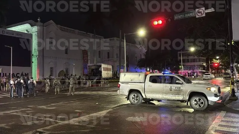 $!Hallan auto de lujo dentro de tráiler donde fue asesinado un hombre en Culiacán