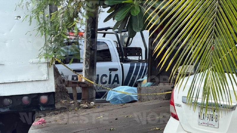 $!Asesinan a balazos a joven de 19 años en la colonia Independencia, en Mazatlán