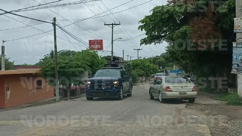 $!Enfrentamiento en Mazatlán deja dos muertos y un detenido herido tras ataque contra policías estatales