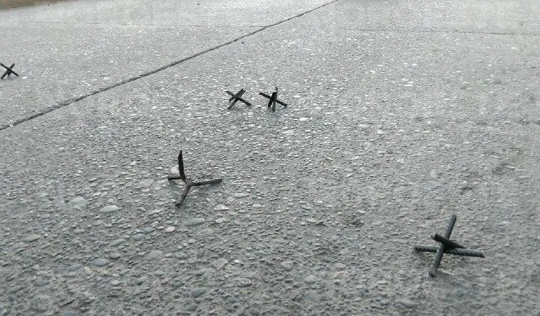 Ponchallantas en Caimanes dañaron un vehículo oficial; autoridades descartan ataque al alcalde