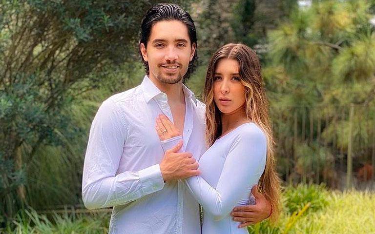 Se casa Alex Fernández por la iglesia con Alexia Hernández