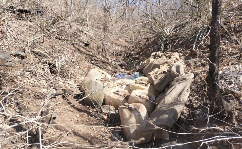 $!Incautan mil 715 litros de sustancias para elaboración de metanfetamina, en Culiacán