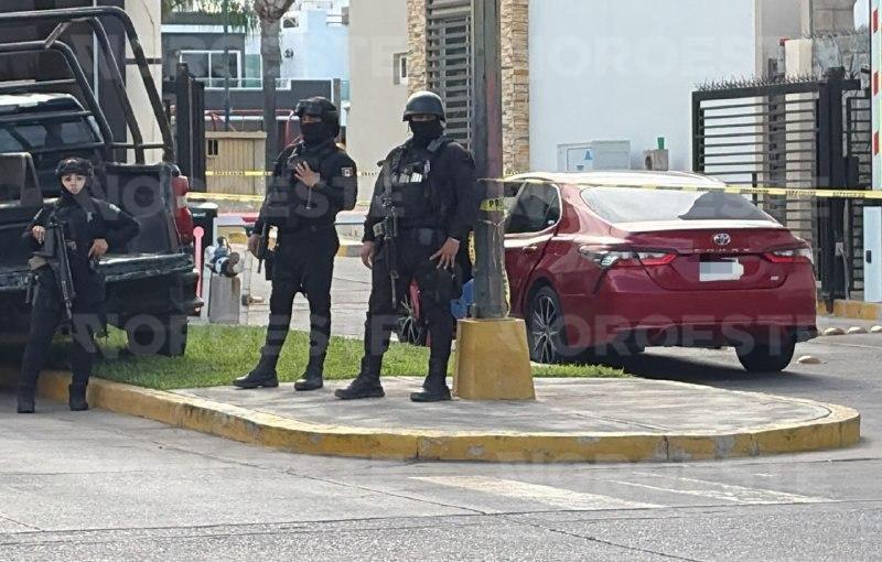 $!Asesinan a mujer en Mazatlán cuando en su auto ingresaba a un coto privado