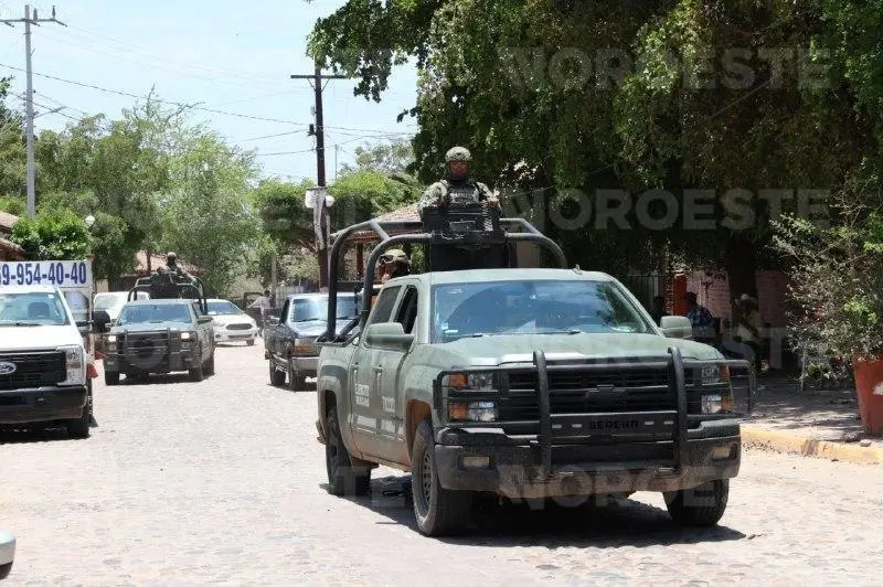 $!Ataque armado deja un muerto al norte de Mazatlán; helicópteros militares sobrevuelan área de El Quelite