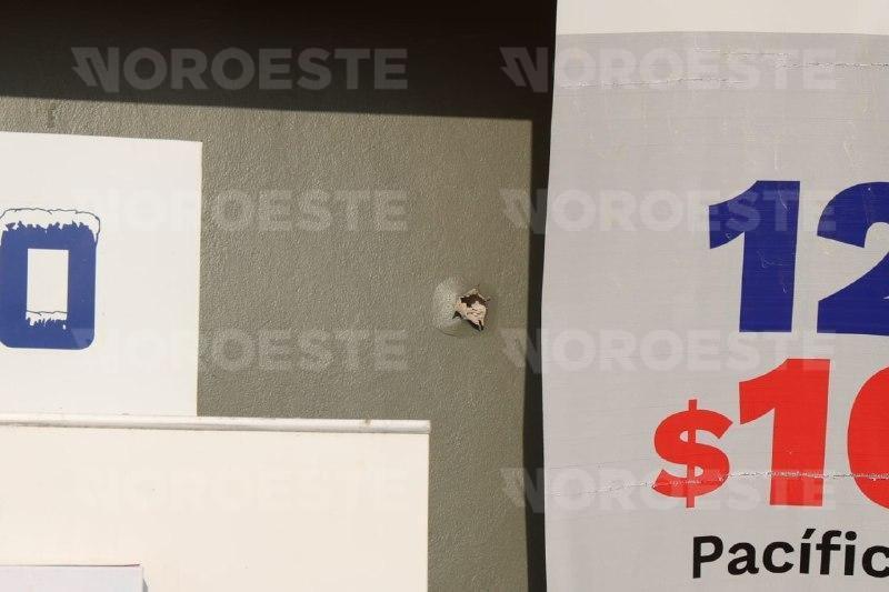 $!Ataque armado dentro de restaurante deja una mujer asesinada y tres heridos en El Habal, al norte de Mazatlán