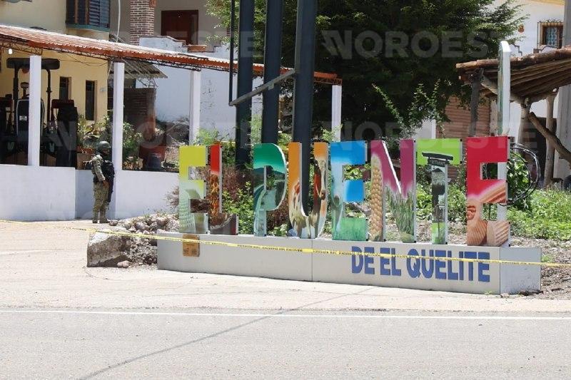 $!Ejército asegura artefacto explosivo artesanal oculto en las letras de El Puente de El Quelite, al norte de Mazatlán