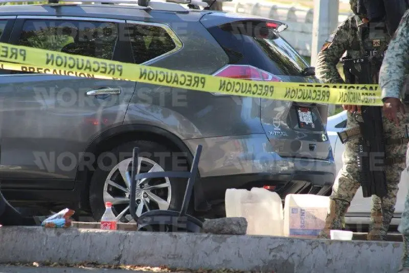 $!Asesinan a joven limpiavidrios cerca de la Fiscalía en el Tres Ríos, Culiacán