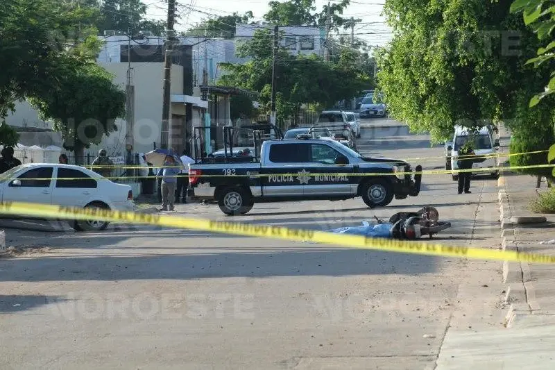 $!Asesinan a motociclista de 19 años en la Colonia Díaz Ordaz, en Culiacán