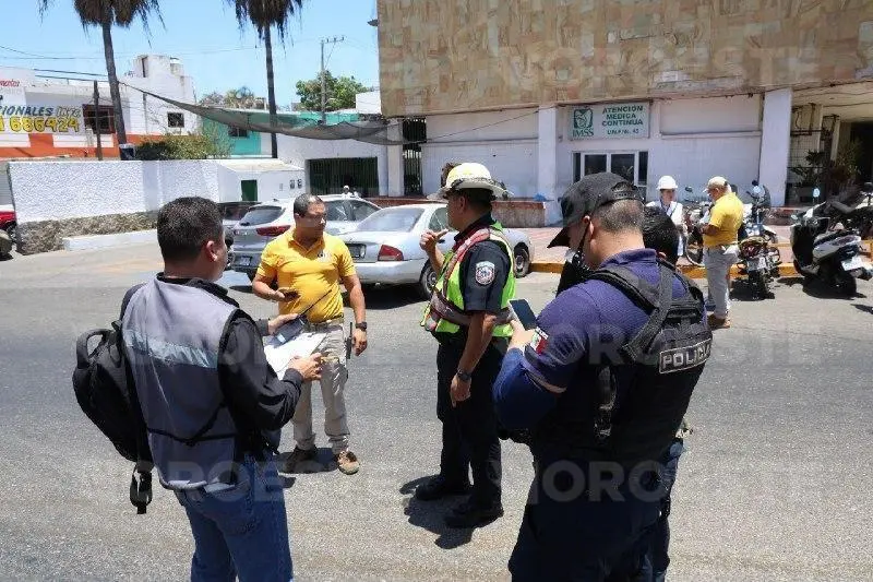 $!Fuga de gas moviliza a cuerpos de auxilio y provoca evacuación en clínica del IMSS en Mazatlán