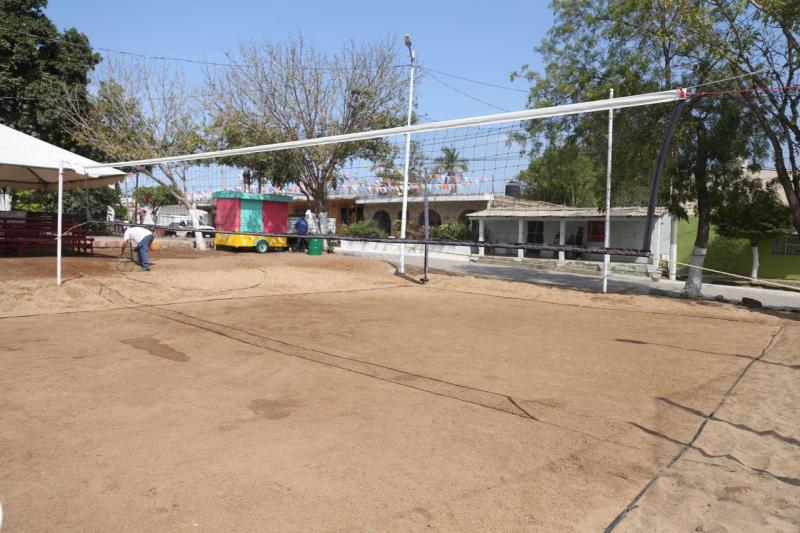 $!Inauguran cancha de voleibol en la sindicatura de El Roble