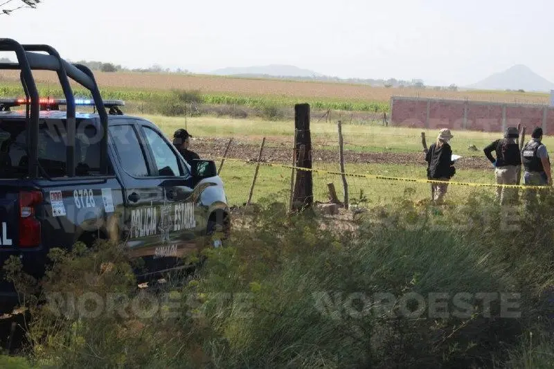 $!Encuentran a mujer asesinada y esposada en terreno de Stanza Granada, al norte de Culiacán