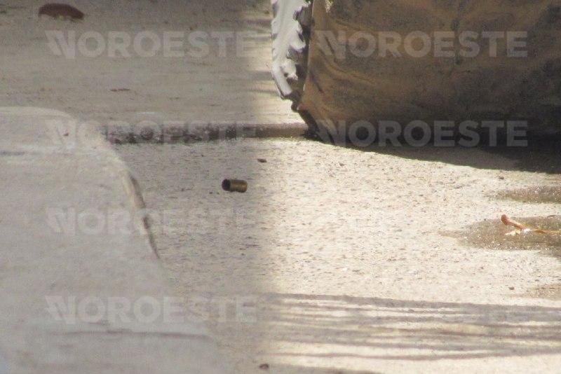 $!Ataque a balazos deja a un hombre herido en la colonia 20 de Noviembre de Mazatlán