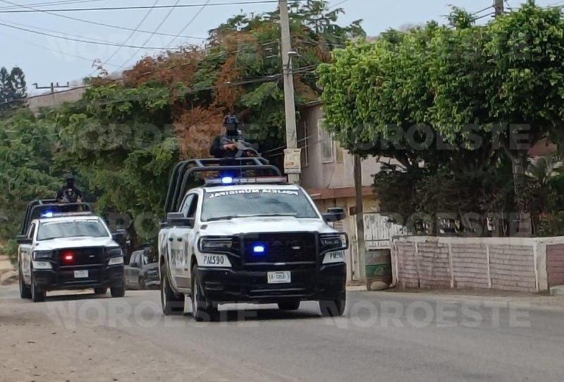 $!Ataque armado contra la Guardia Nacional desata persecución en El Vainillo, Mazatlán; hay un detenido