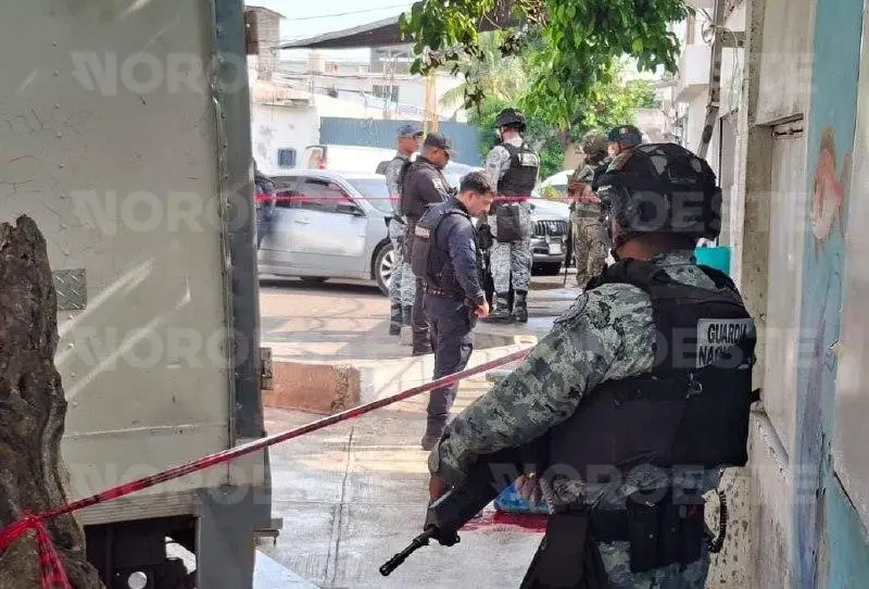 $!Ataque a balazos en Mazatlán deja a un hombre herido en el Embarcadero a la Isla de la Piedra