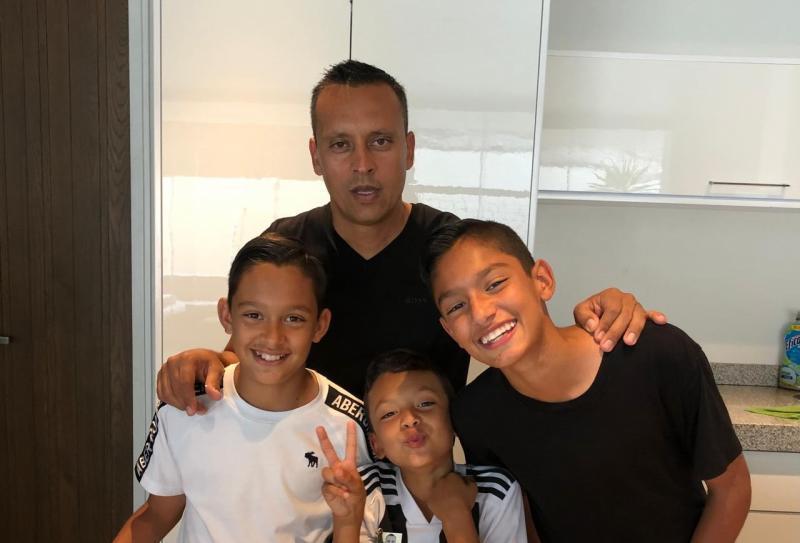 $!Un Día del Padre especial para Saíd Godínez