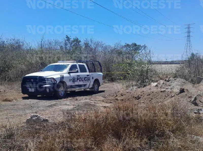 $!Localizan a hombre sin vida con huellas de violencia en colonia La Sirena, Mazatlán