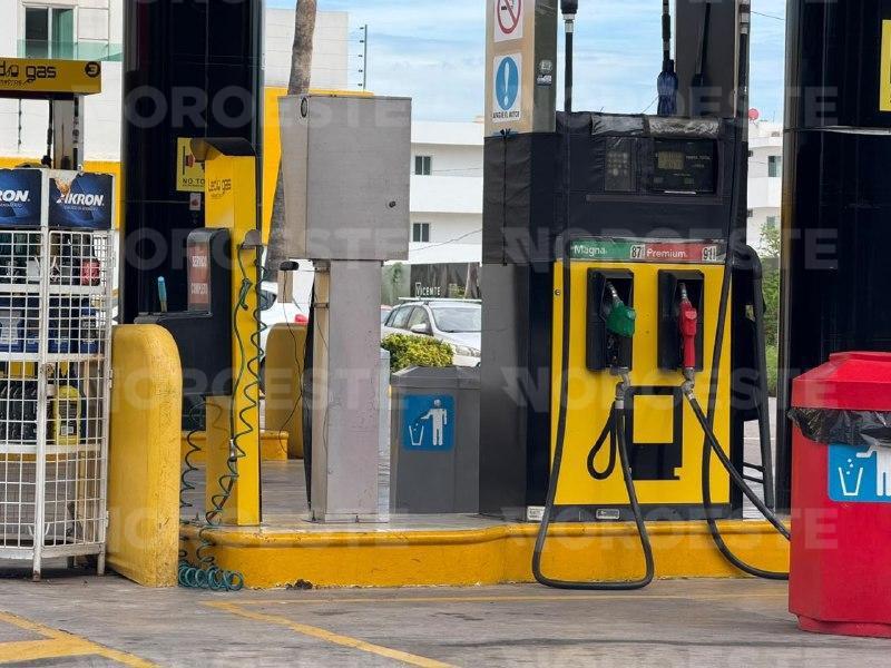 $!Privan de la libertad a despachador de gasolinera del Desarrollo Urbano Tres Ríos en Culiacán