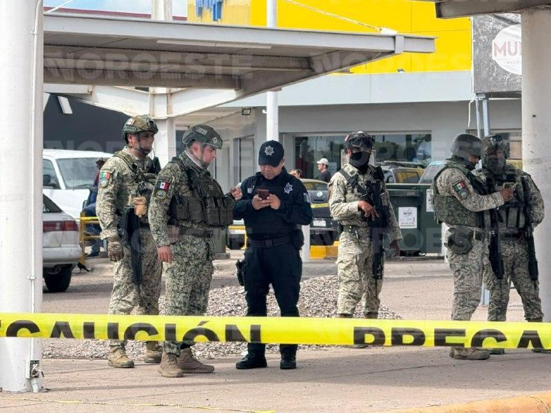 $!Les niegan refugio a estudiantes de la UAS durante balacera en el Tres Ríos, en Culiacán