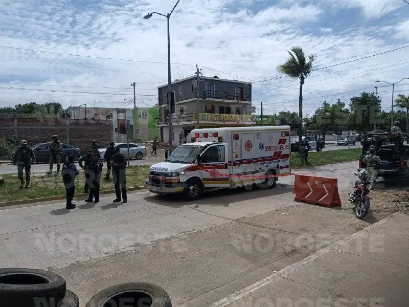 $!Balean y matan a un llantero mientras trabajaba en la colonia Valle del Ejido, Mazatlán