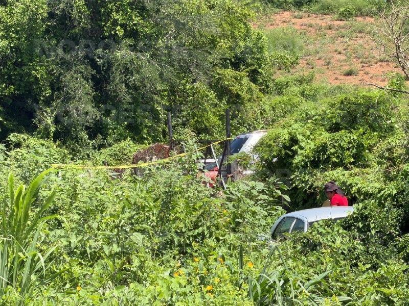 $!Hallan a mujer muerta a un costado de la carretera Mazatlán-Culiacán, cerca de El Habal