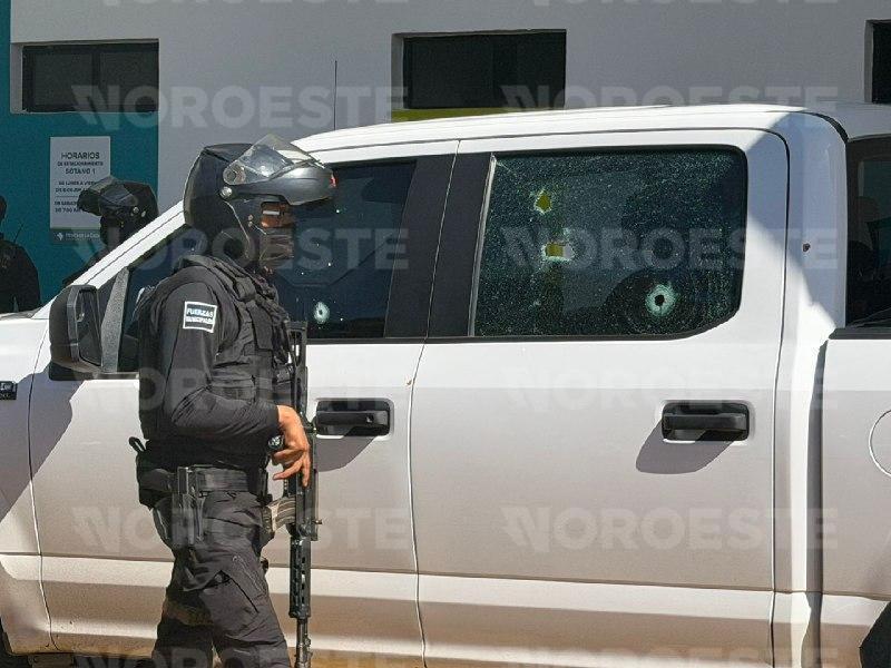 $!Atacan a balazos a los diputados Sergio Torres Félix y Elizabeth Montoya en Culiacán