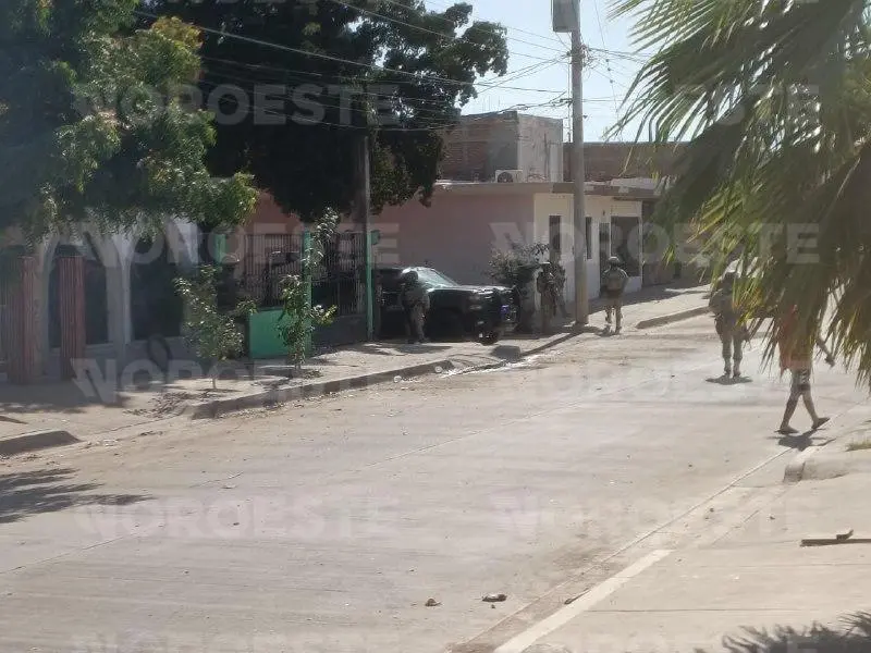 $!Asesinan a dos hombres tras ataque armado en la colonia Antonio Toledo Corro, en Culiacán